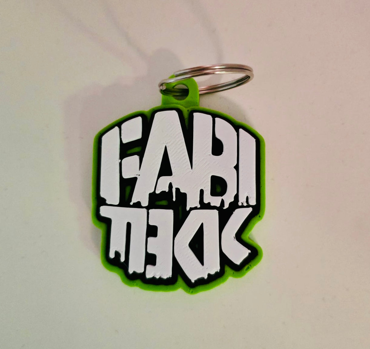 FABITEKK Schlüsselanhänger – Dein perfekter Begleiter für unterwegs!