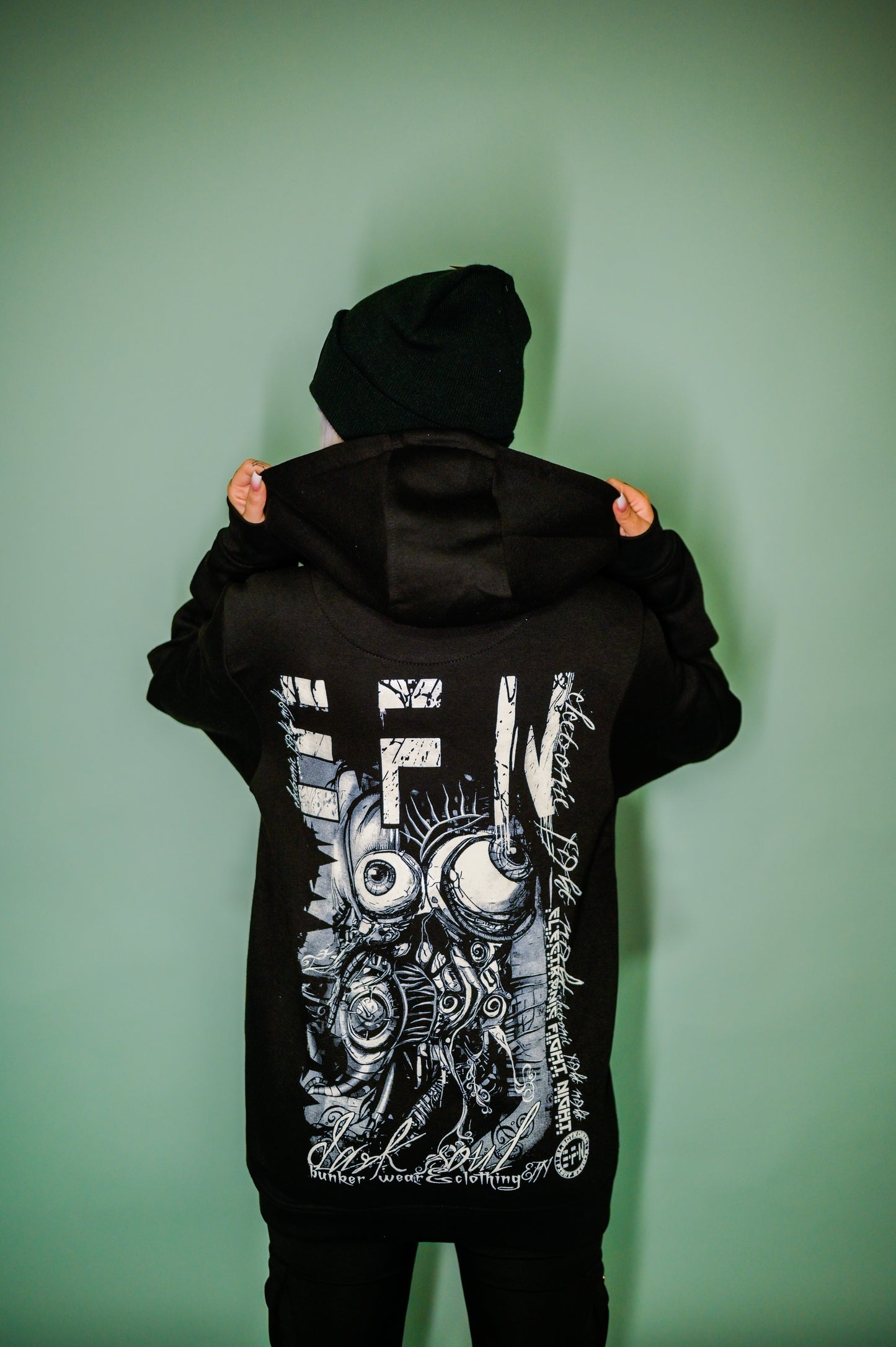 EFN PSY ZIPPER